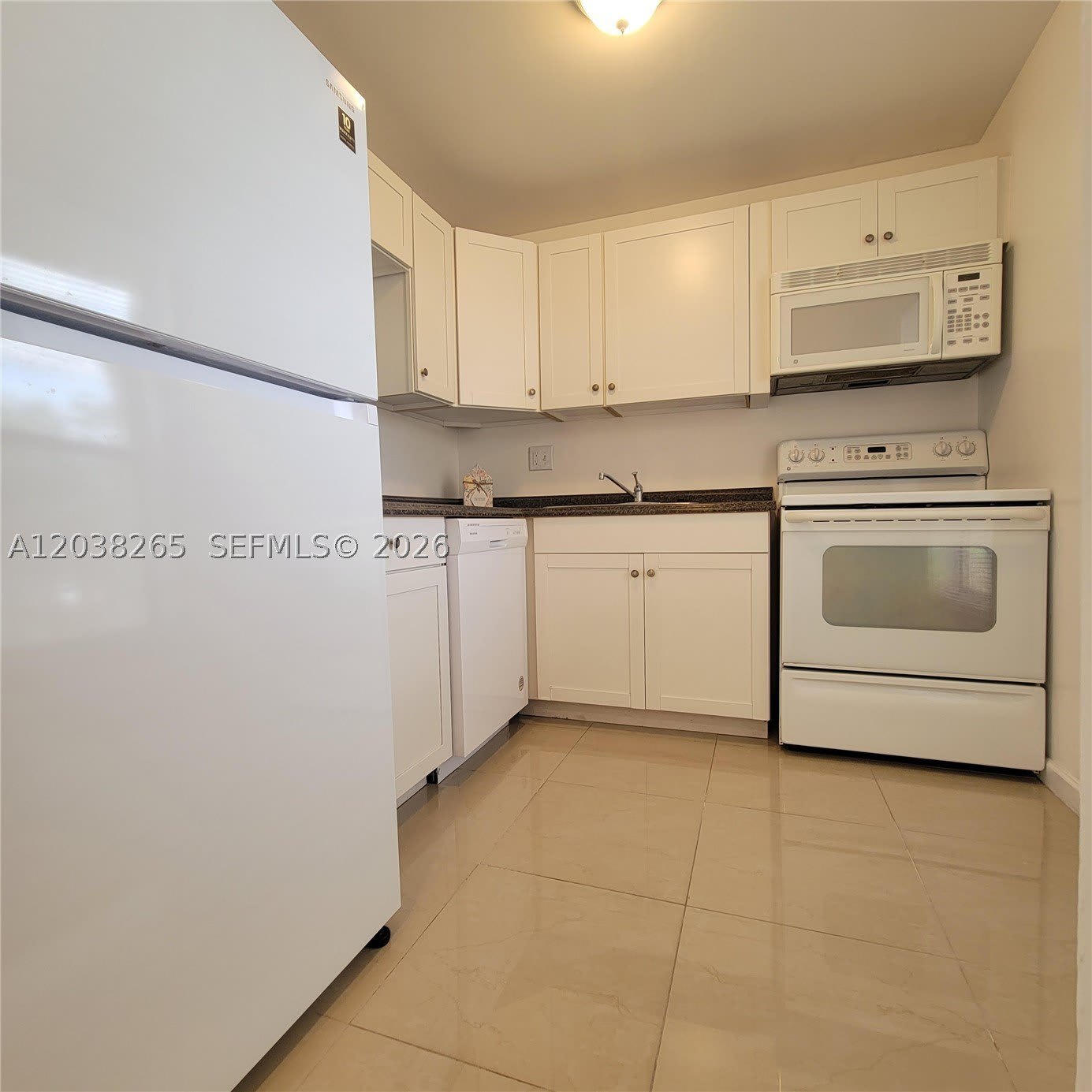 6021 NW 61st Ave – photo 4