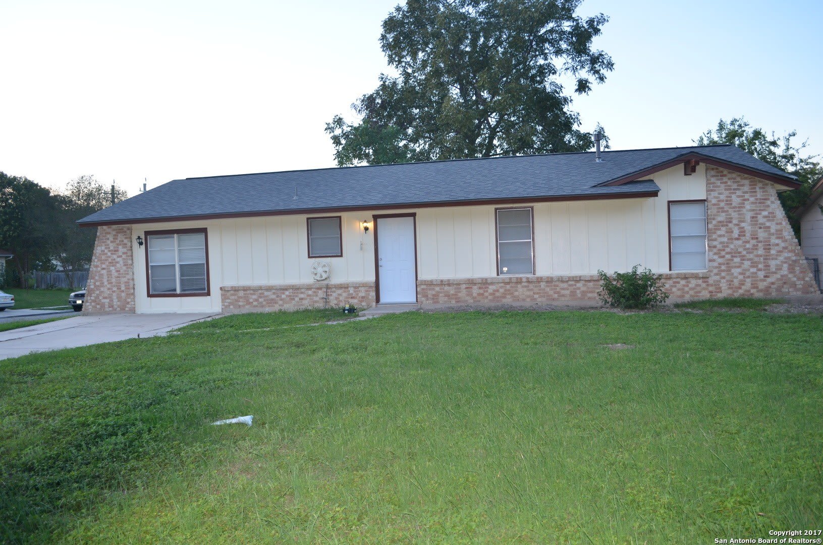 7401 Sage Oak St – photo 2