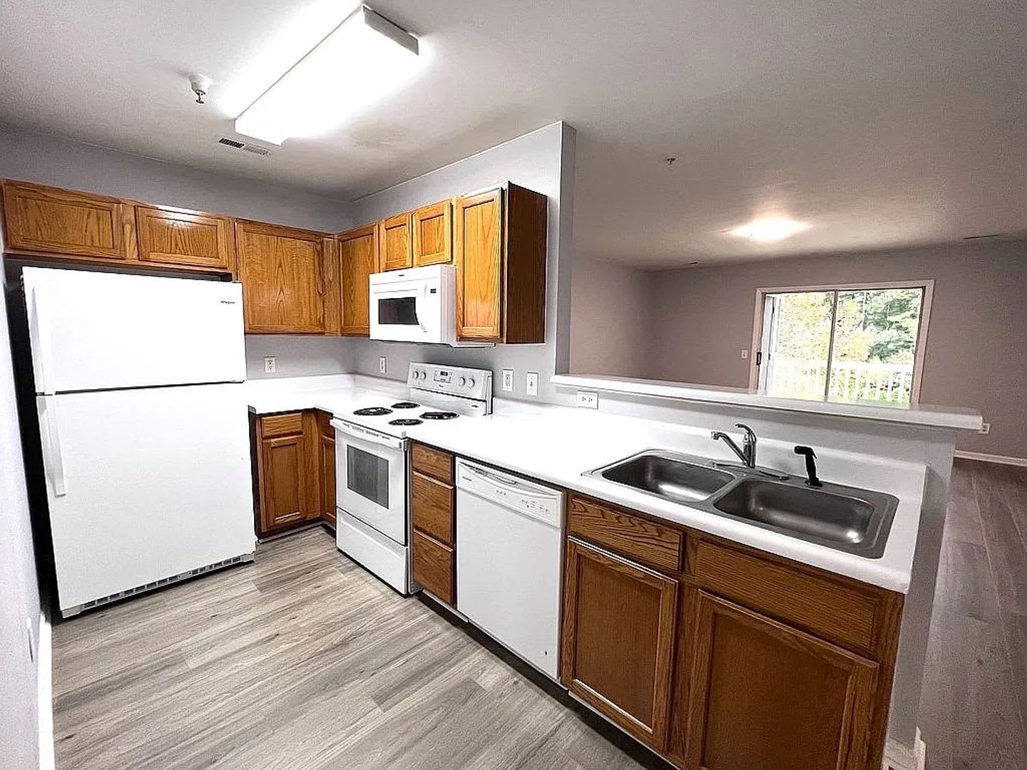1950 Trailwood Heights Ln #303 Raleigh, NC 27603 – photo 2