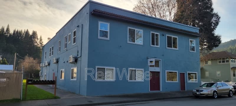 552 Pacific Ave – photo 5