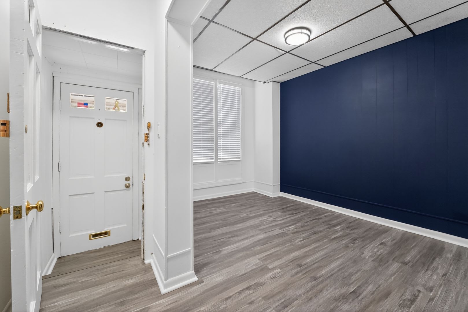 2 bedroom 1.5 bath rowhome for rent in Baltimore – photo 2