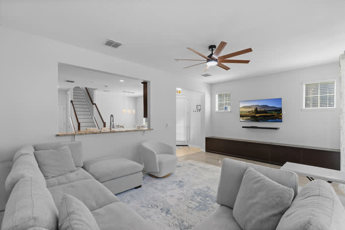 9496 Strongbark Lane – photo 3