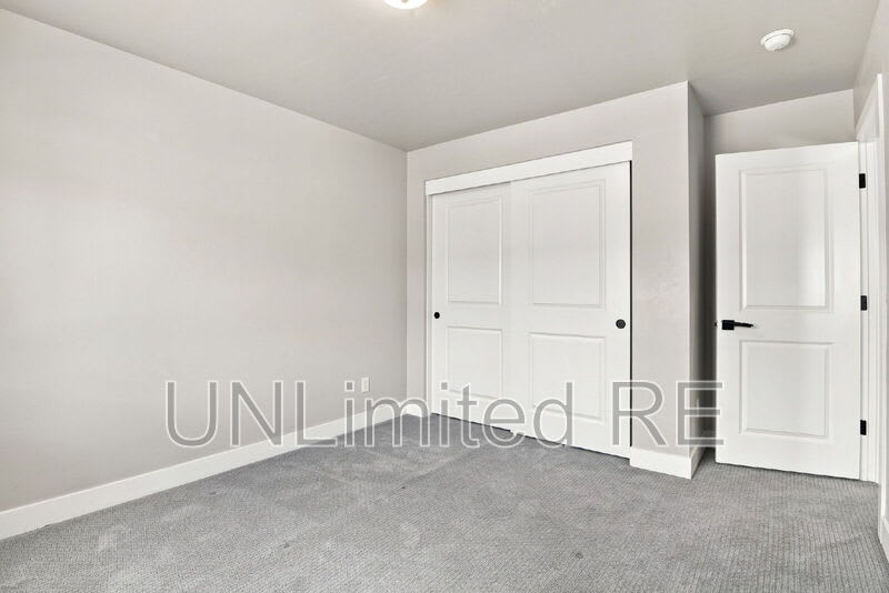 12249 Curtis Ct – photo 3