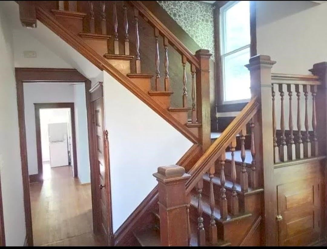 355 N Foley Avenue – photo 4