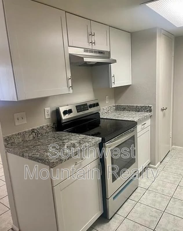 133 E Ingram St – photo 3