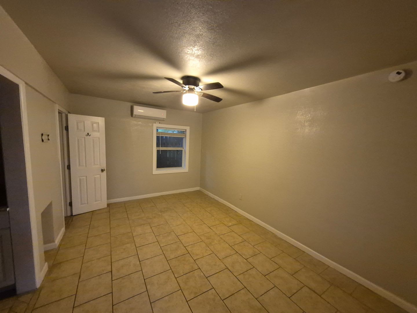 115 Caldwell St. #4, San Antonio, TX. 78223 – photo 3