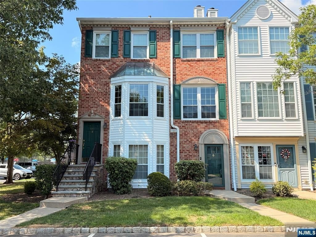 744 Pepperidge Road – photo 2