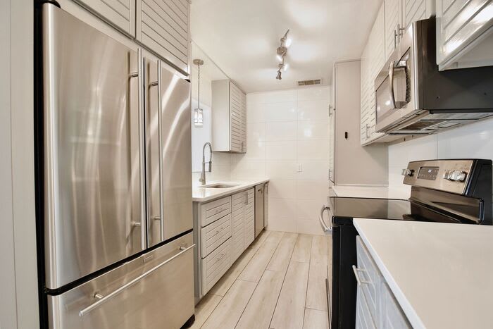 2401 Albert Lee Parkway – photo 5