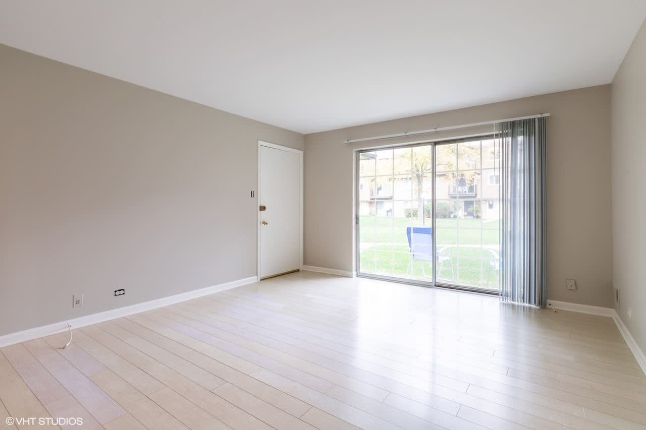 9426 Bay Colony Dr – photo 3