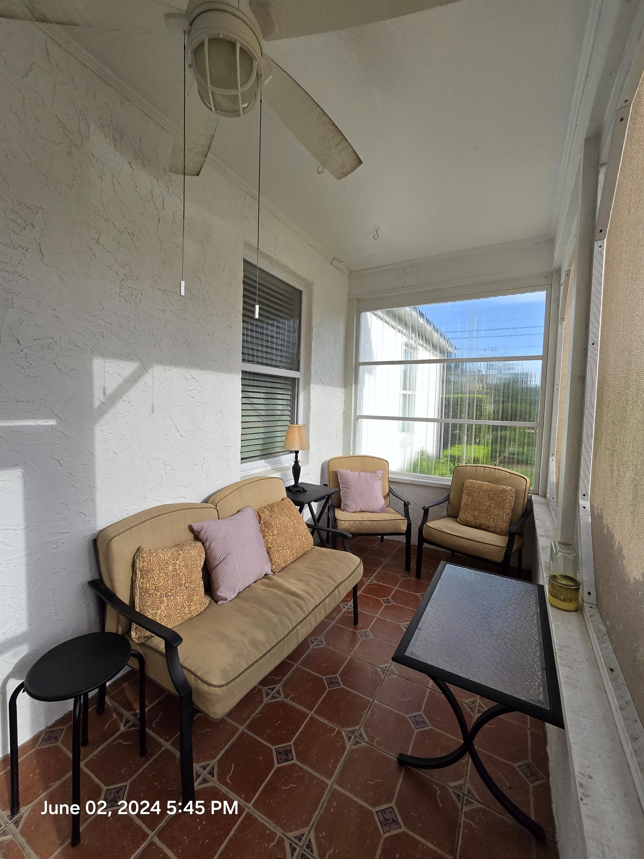 1200 Clay Avenue House – photo 2