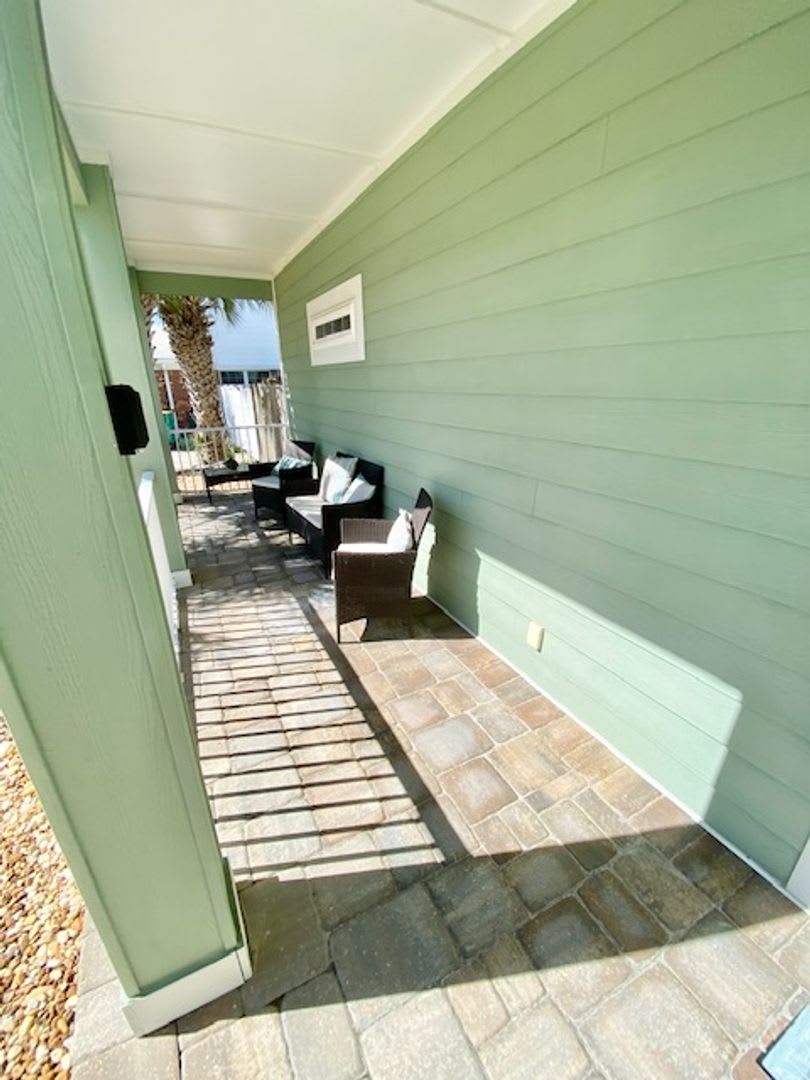 WOW! BEAUTIFUL 3 bedroom WATERFRONT fully furnished POOL home on Okaloosa Island! – photo 5