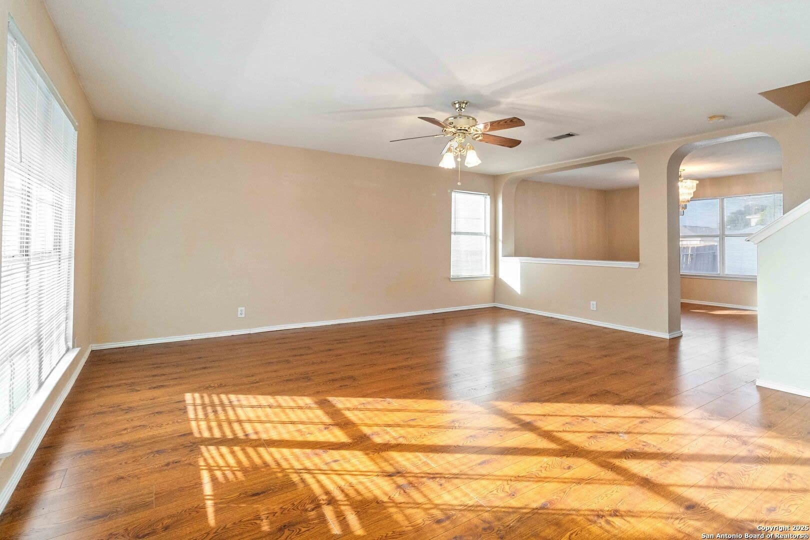 5207 WOOD GLEN DR – photo 4