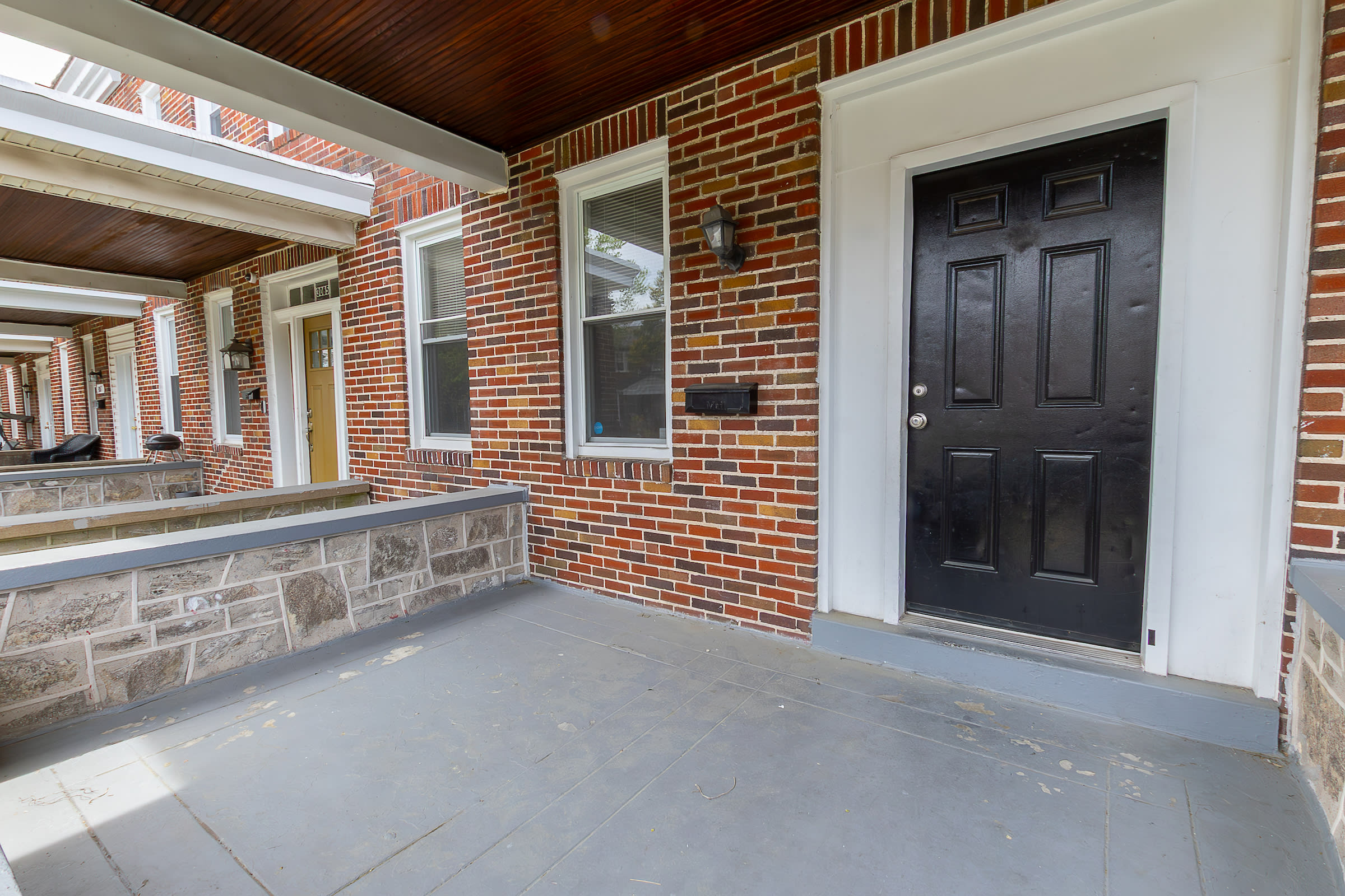 3063 Mayfield Avenue – photo 2