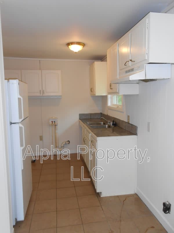 212 Campbell Ave – photo 5