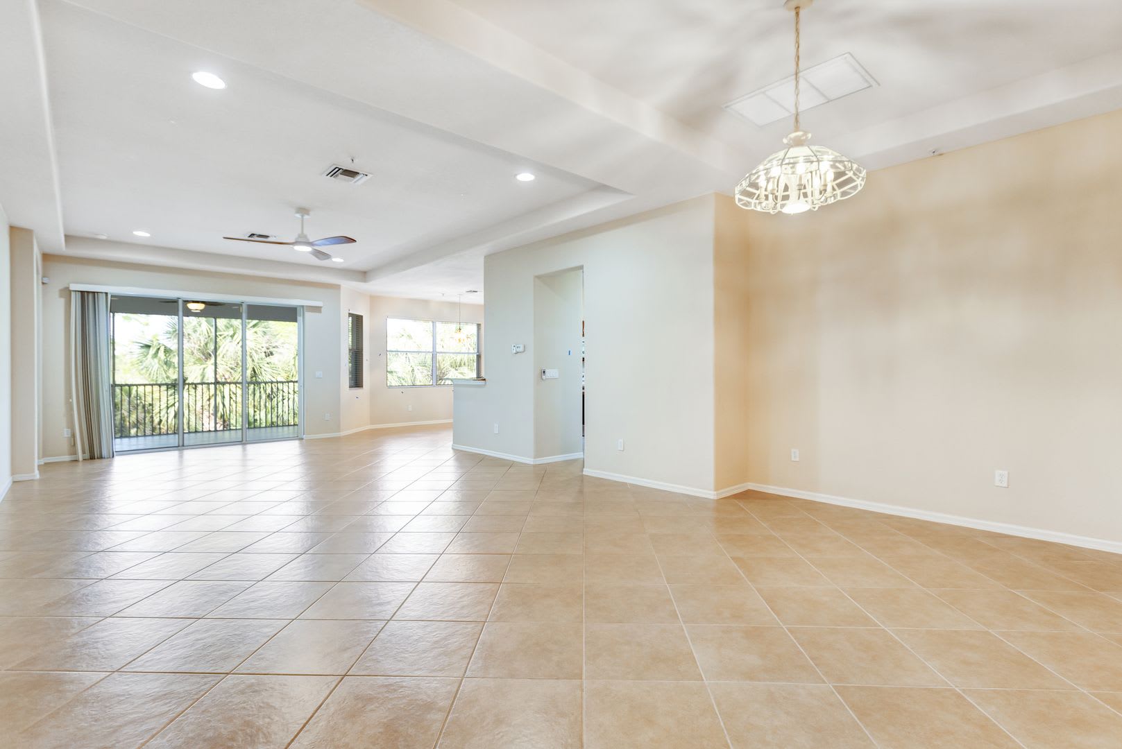 ** AVIANO AT NAPLES ** 3 BED / 2 BATH – photo 3