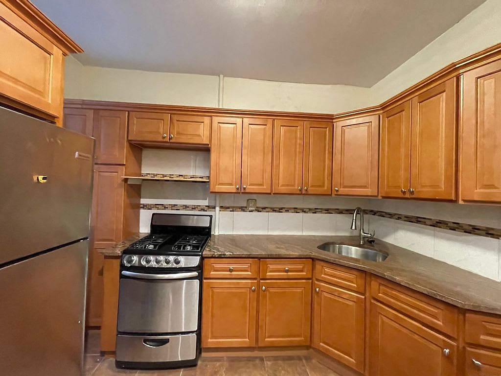615 W 186th St Apt 3I – photo 3