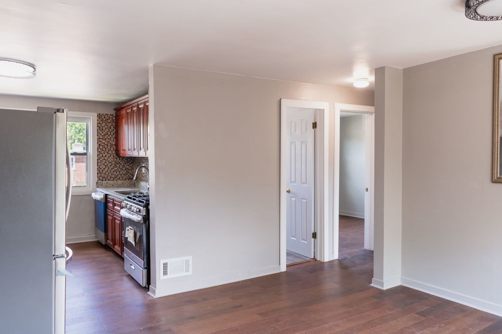 3707 S Michigan Avenue – photo 2