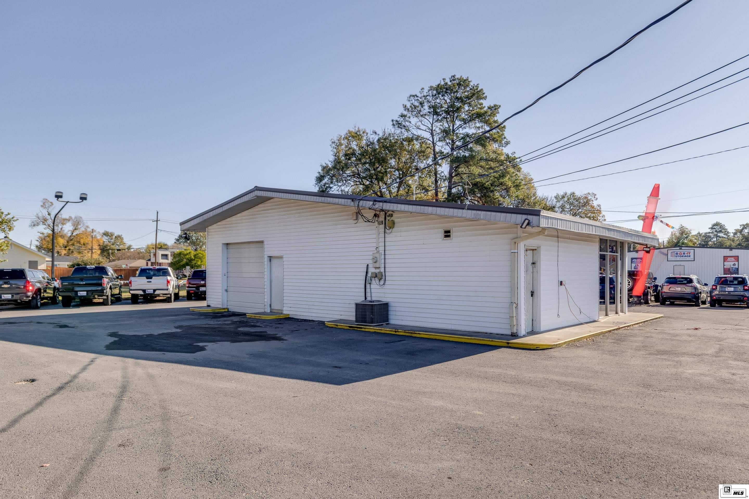 612 STELLA STREET – photo 3