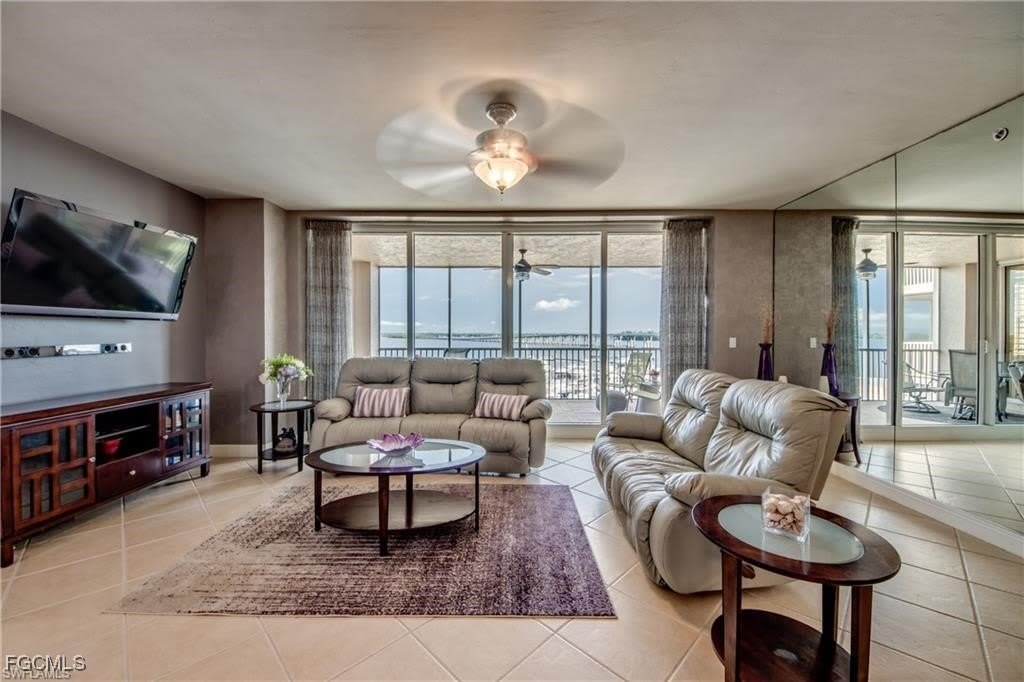 2090 W 1st Street – photo 4