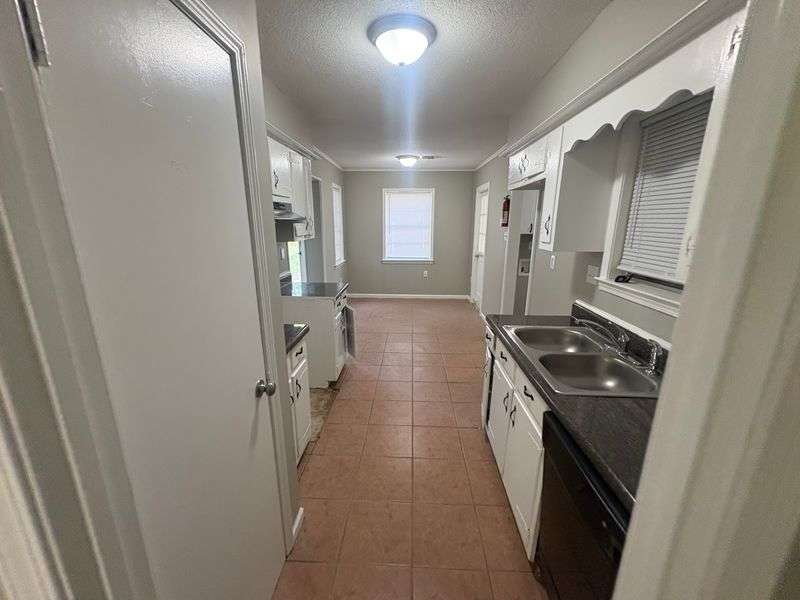 2331 Eastover Dr – photo 5