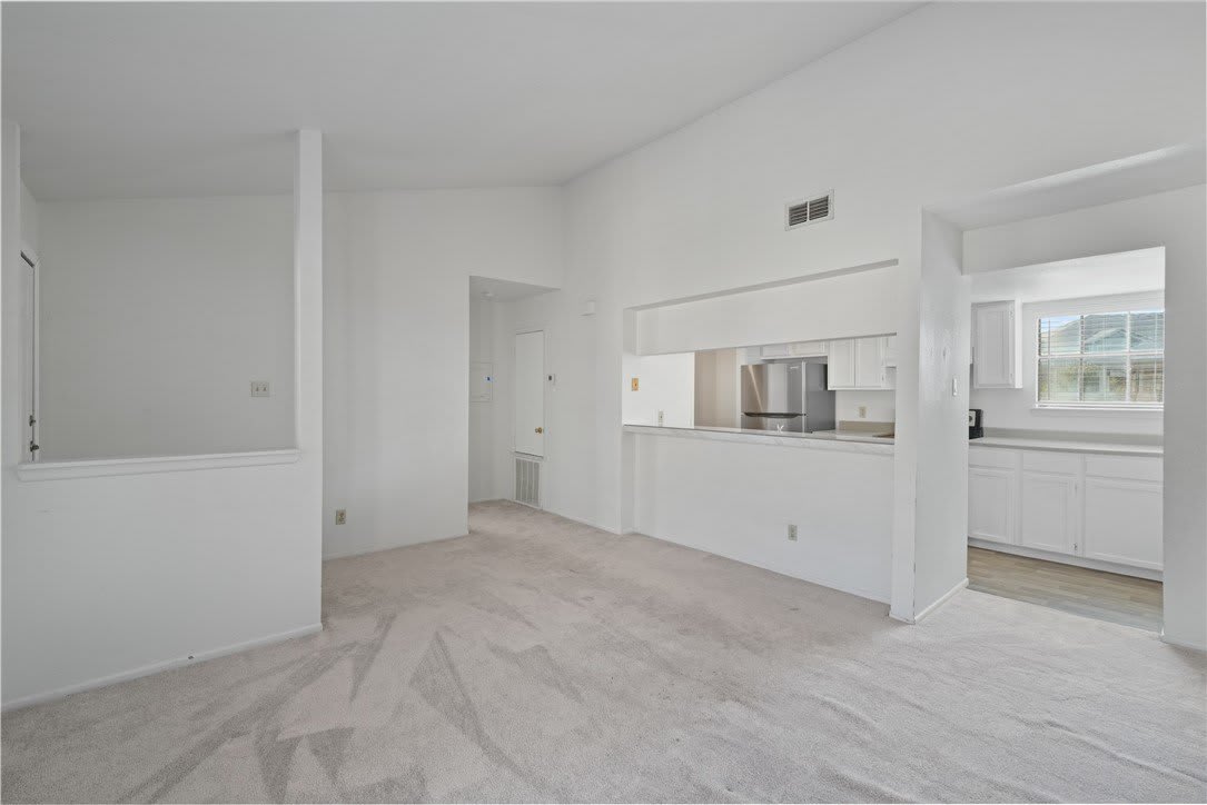 2406 Capitan Drive – photo 2