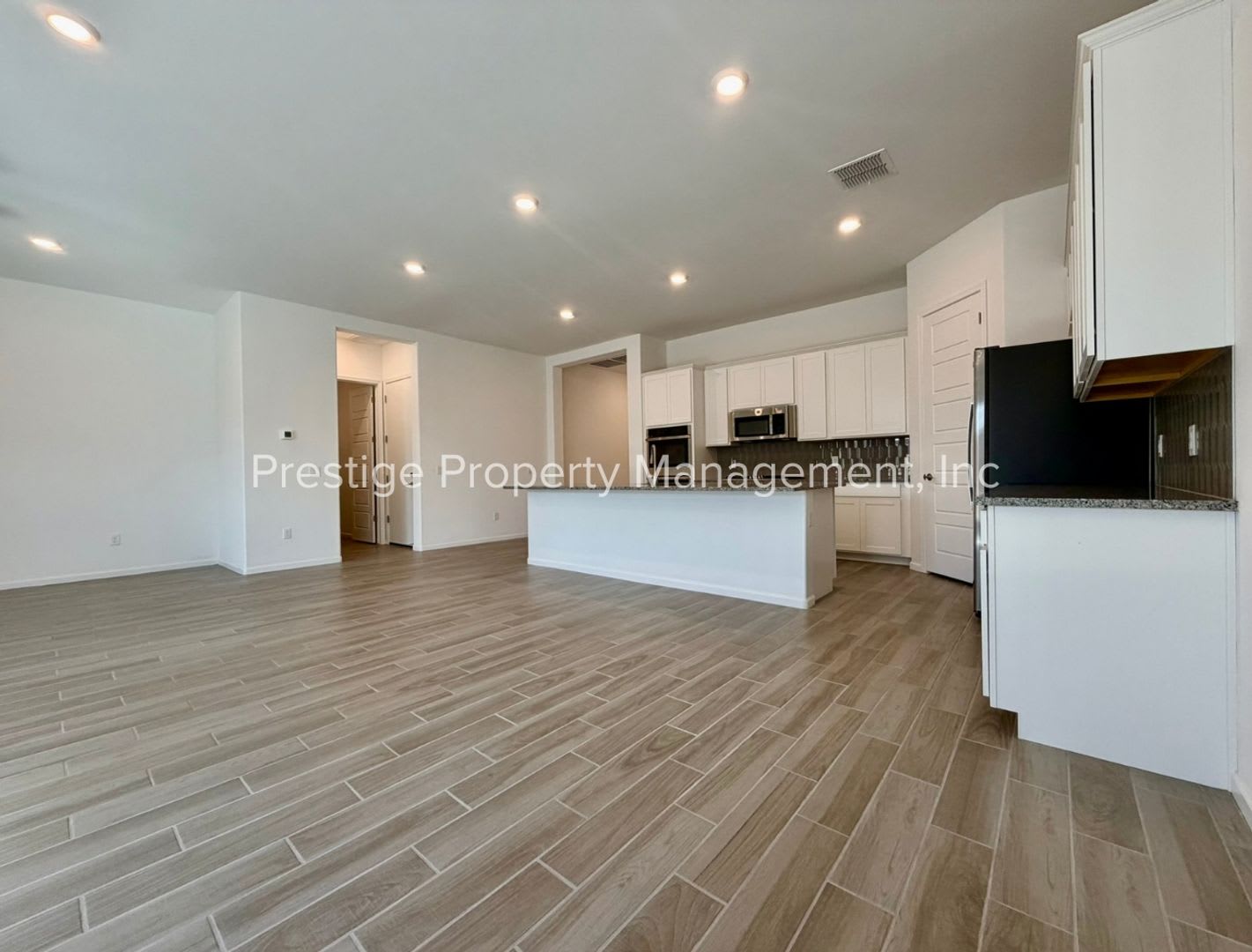 Built In 2023 This Modern Home Is A Dream Of Luxury – photo 4