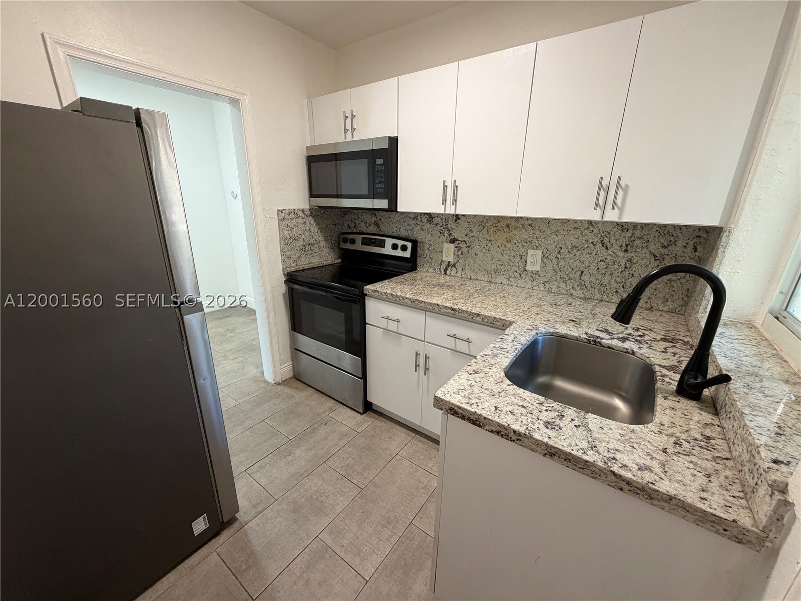 7712 NE 1st Ct – photo 4