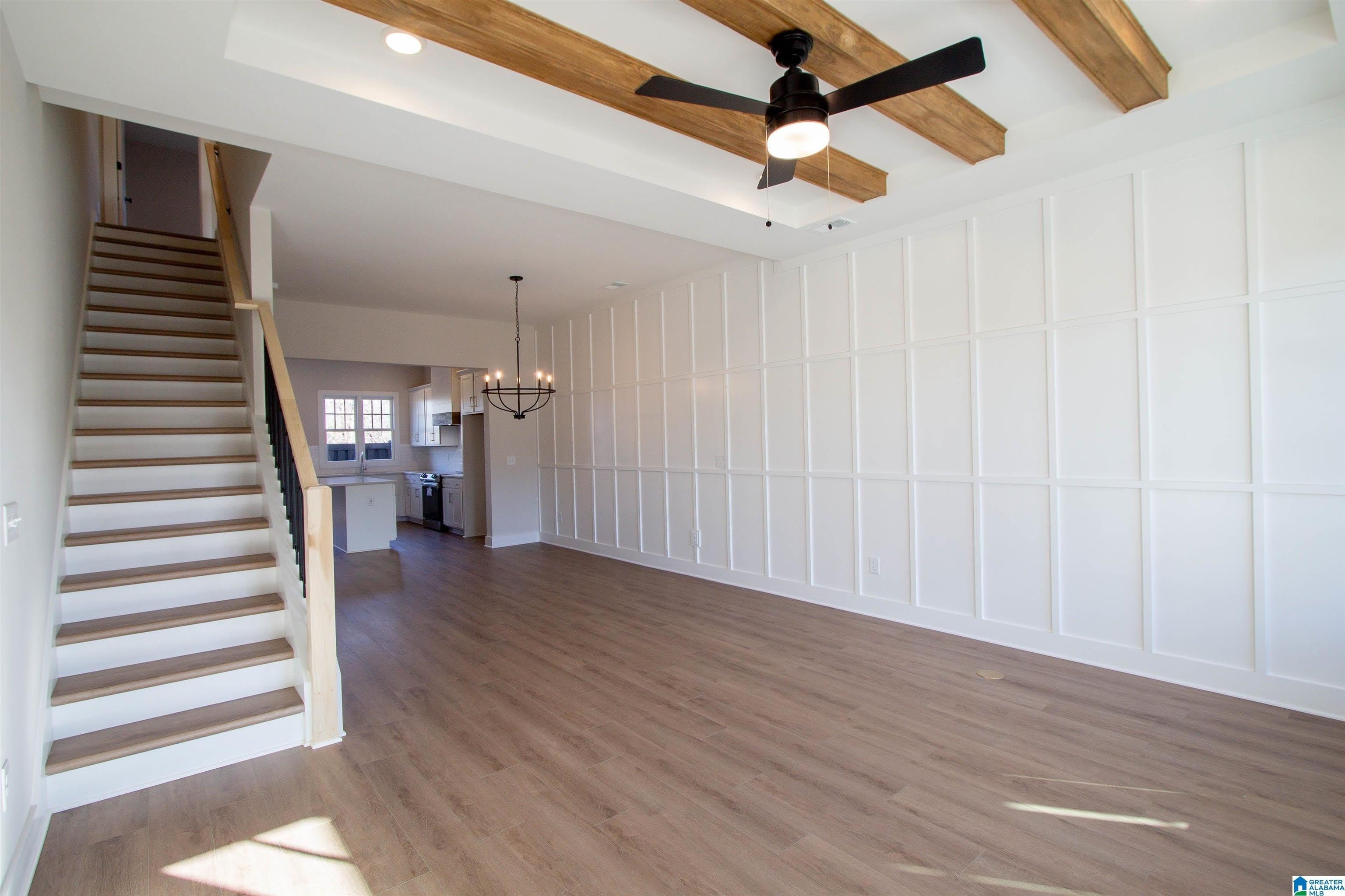 1190 WINDSOR SQUARE – photo 4