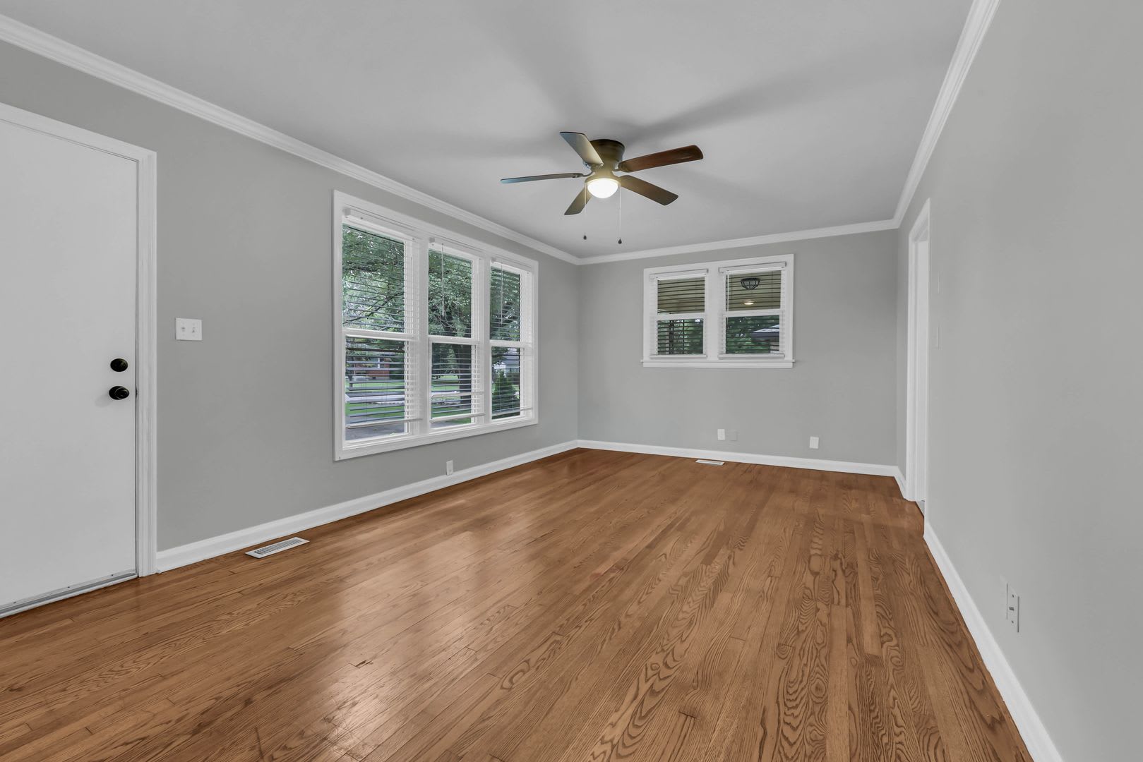 143 N Meadow Ready Now – photo 5