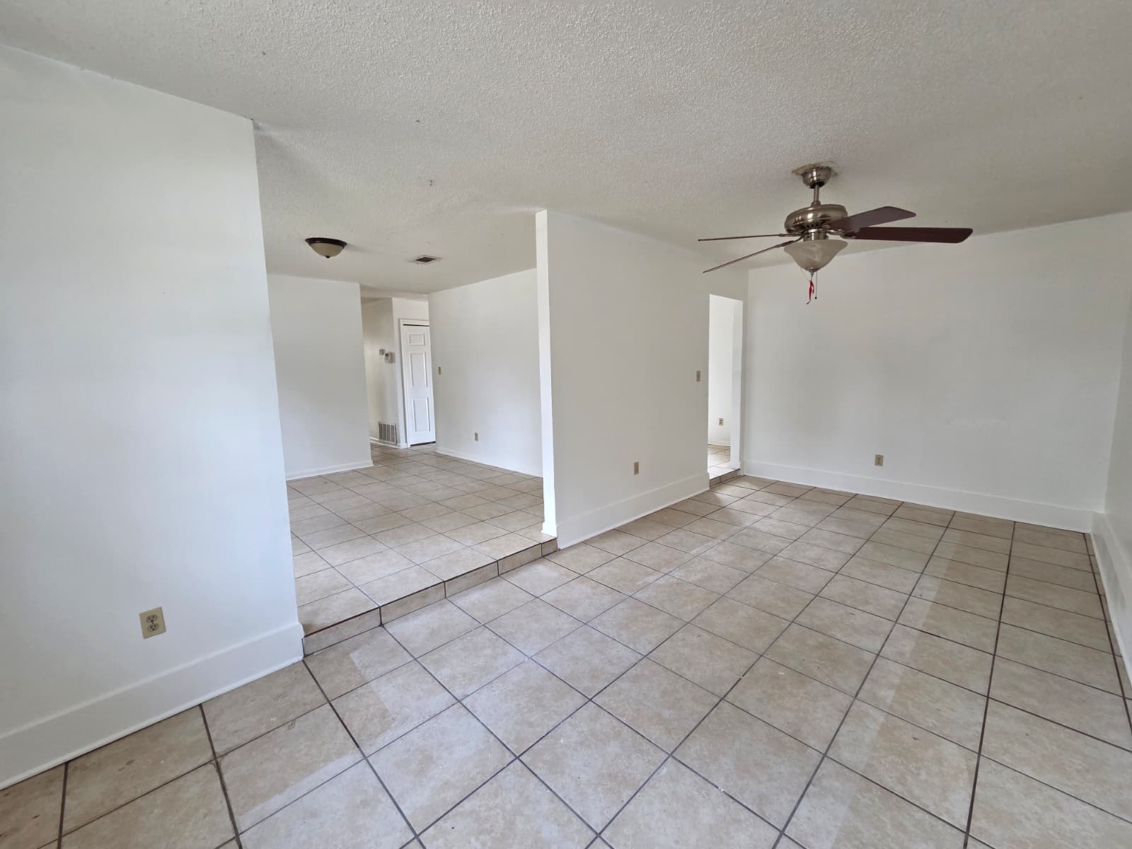 4119 Karen Street – photo 3
