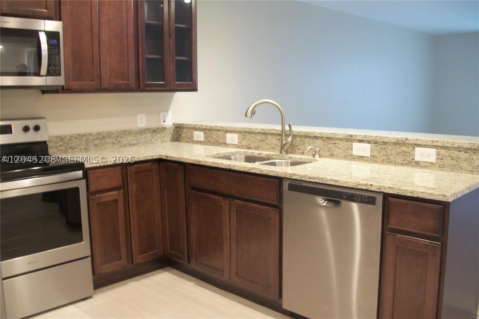 13900 Lake Placid Ct – photo 3