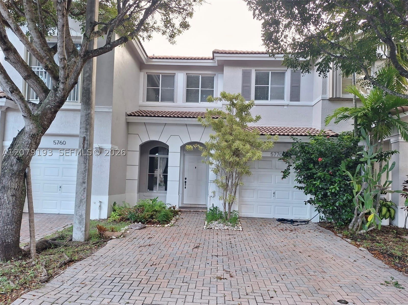 5770 NW 113th Pl – photo 1