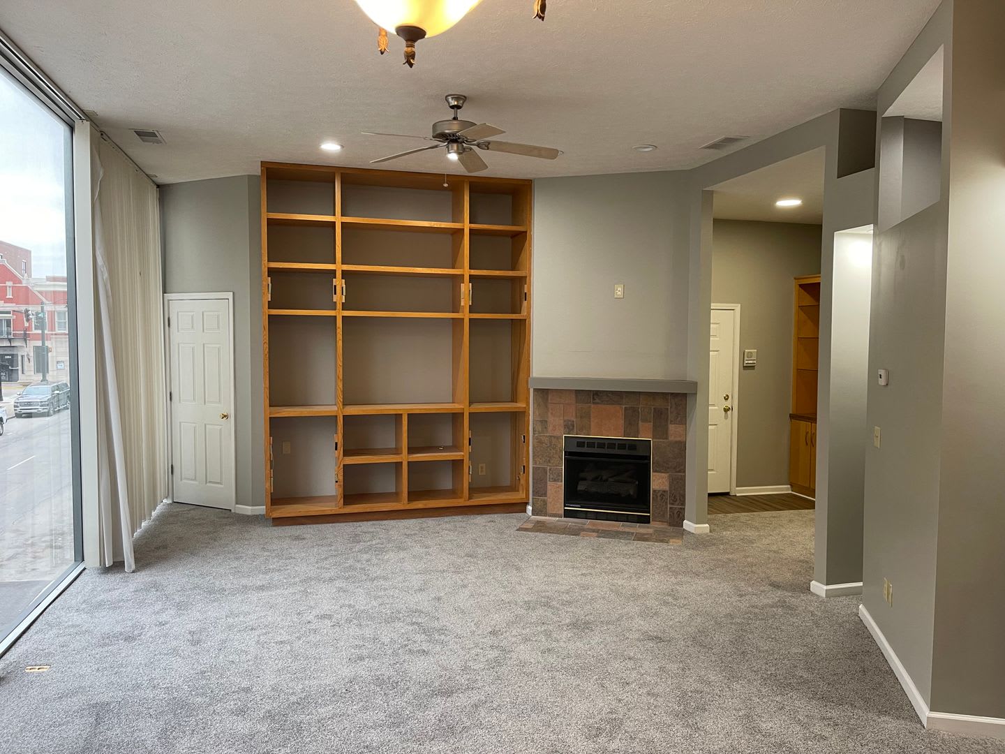 3 Bedroom Single Family Home – photo 2