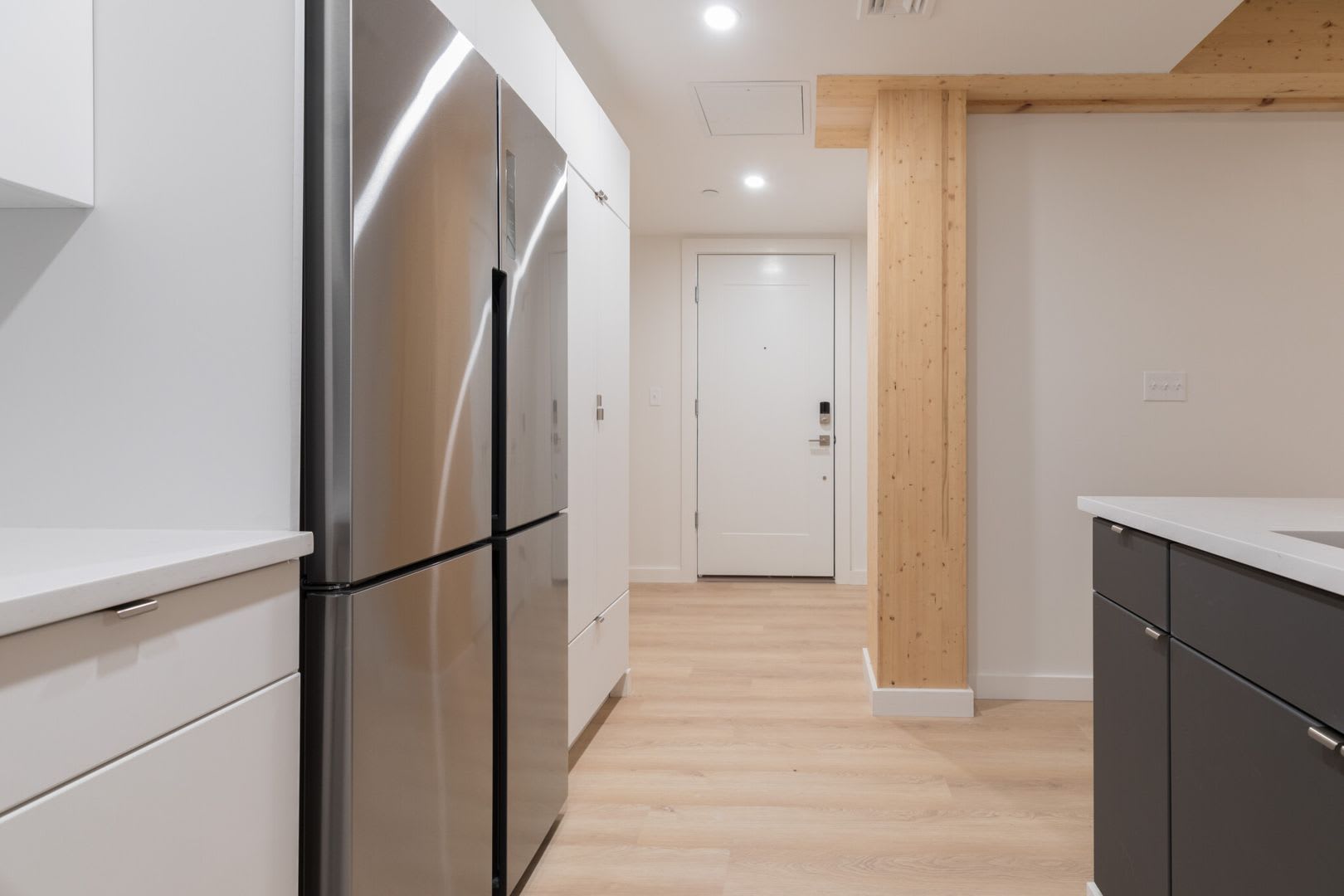 No Fee! State of The Art Luxury near North Eastern! In Unit Laundry, Bike Storage, Elevator Access! – photo 3