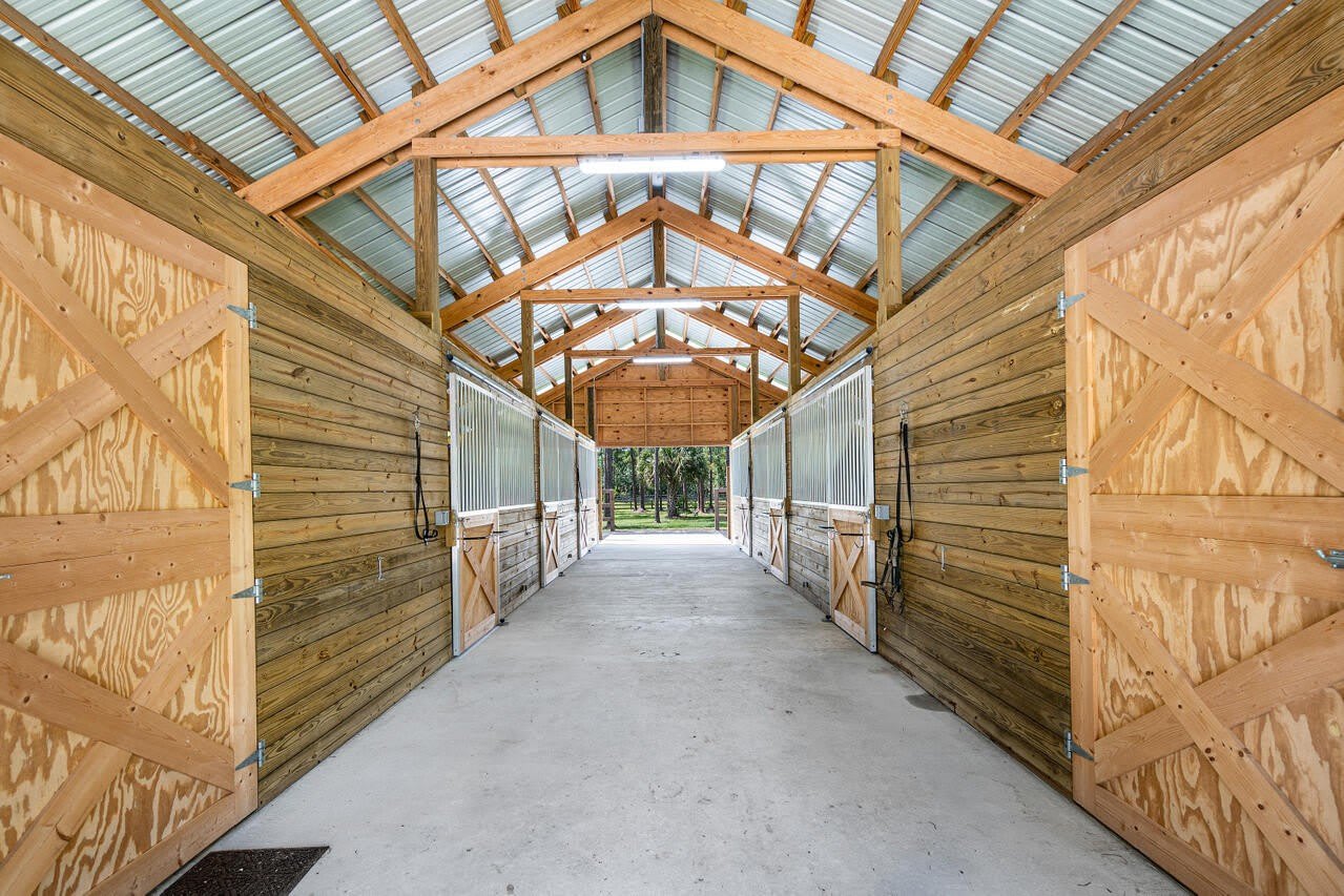 1835 Stallion Drive – photo 2
