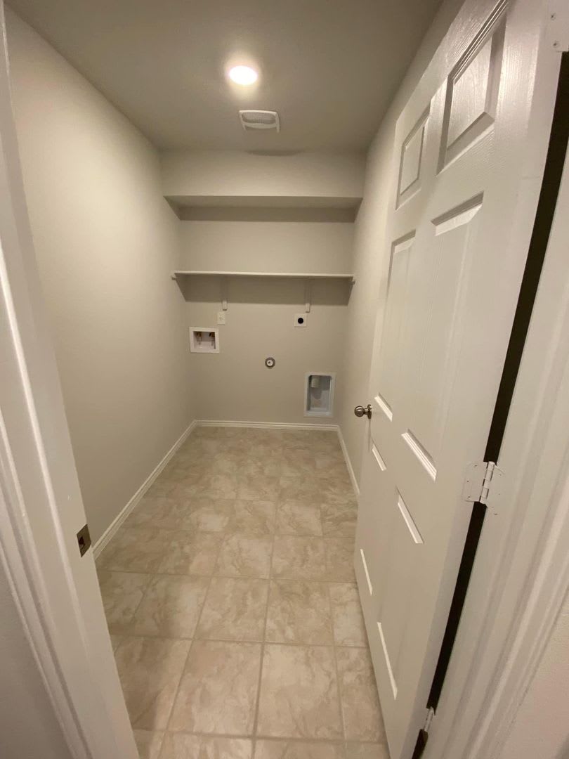 Beautiful 3 Bedroom home in Yowell Ranch – photo 5