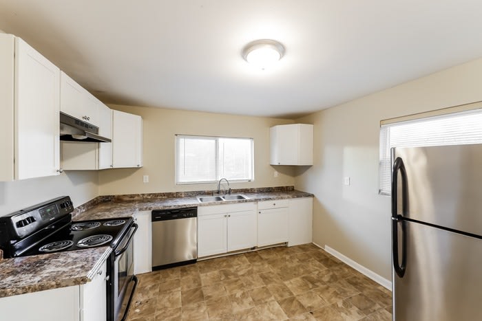 1533 Heron Drive – photo 5