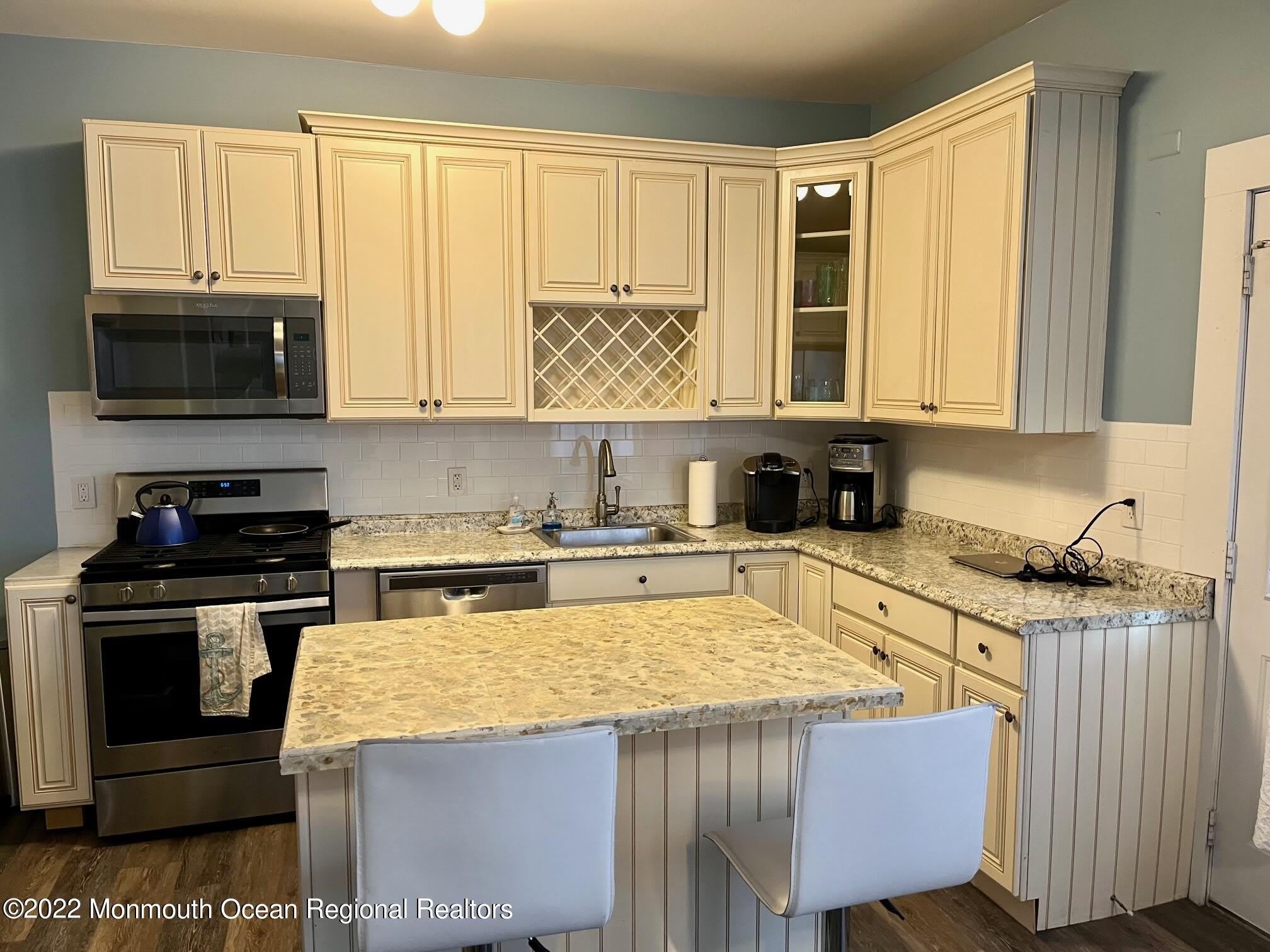 216 Main Street – photo 3