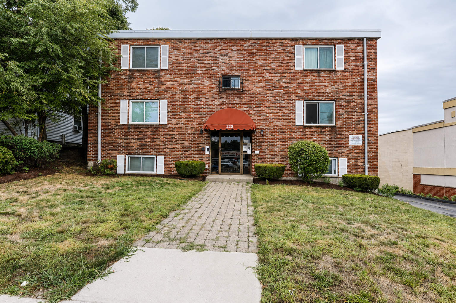 211 Quincy Ave – photo 5