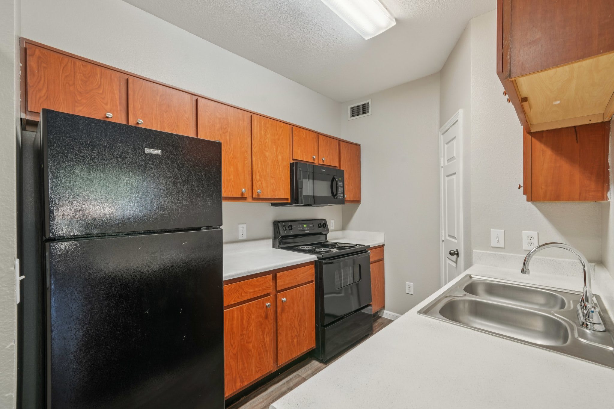 Vistas of Vance Jackson Apartments – photo 3