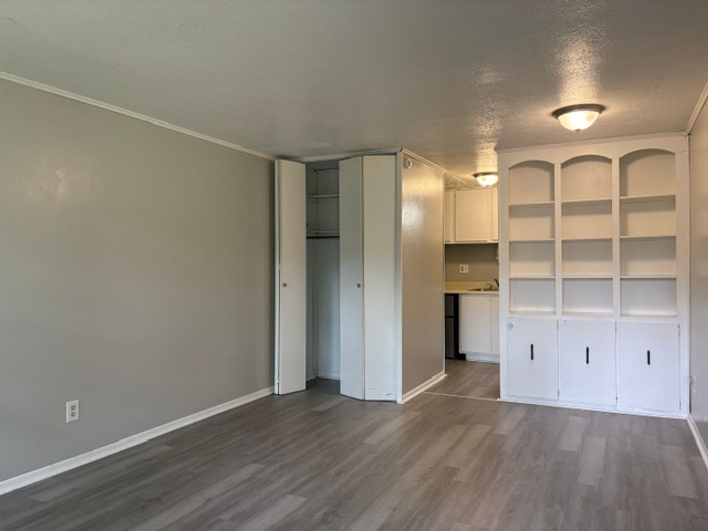 Low-Maintenance Studio with Off-Street Parking! – photo 2
