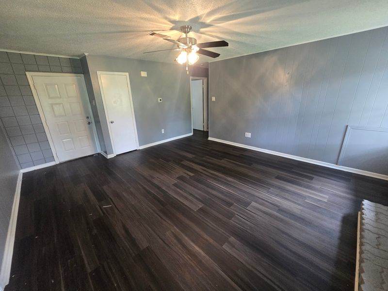 1320 Abigail St – photo 3