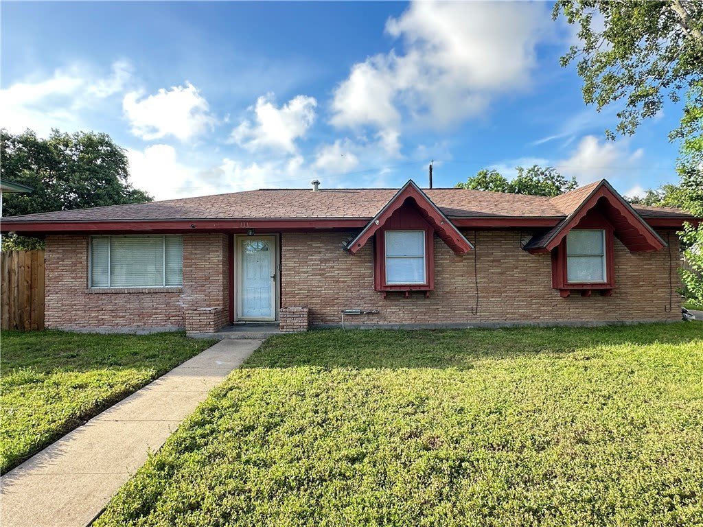111 Driftwood Drive – photo 1