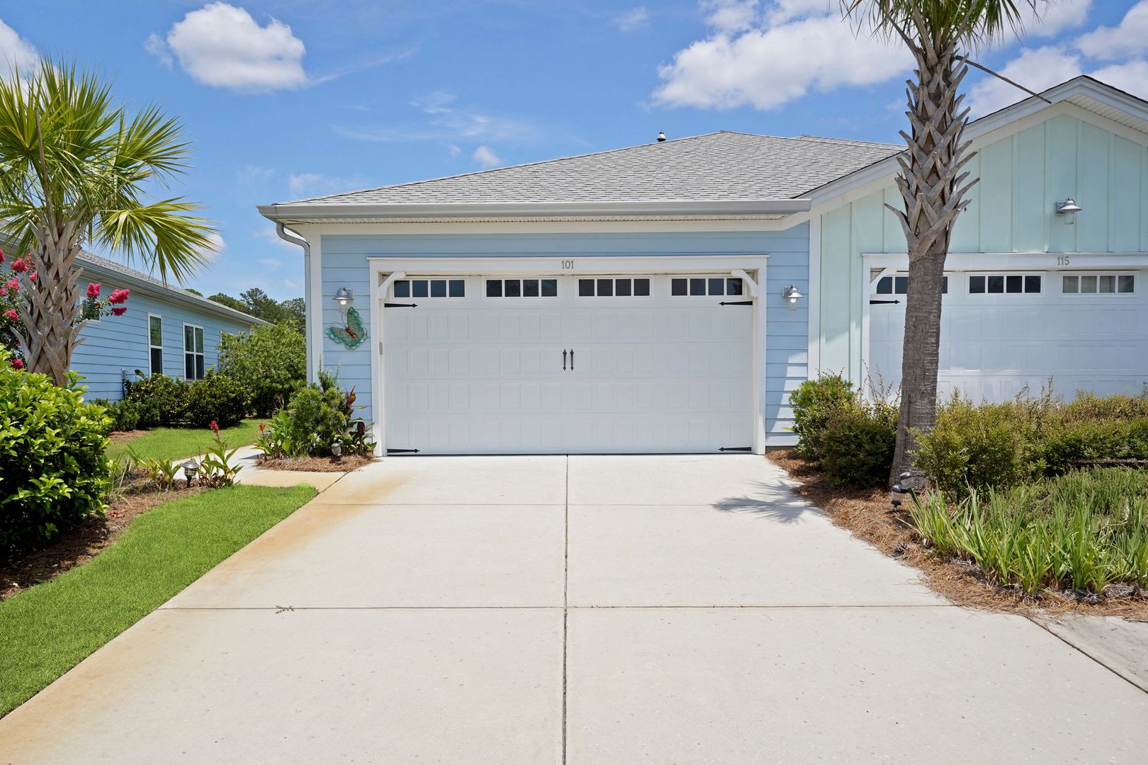 "Charming 2-Bedroom Retreat with 2 Baths and Den – photo 2