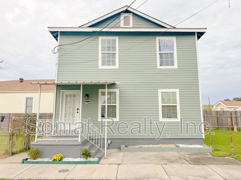 3433 LaSalle St. – photo 1