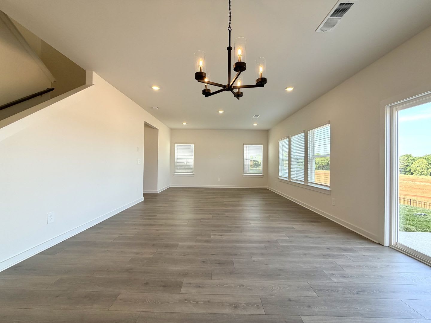 2372 Woodmeadow Dr – photo 3