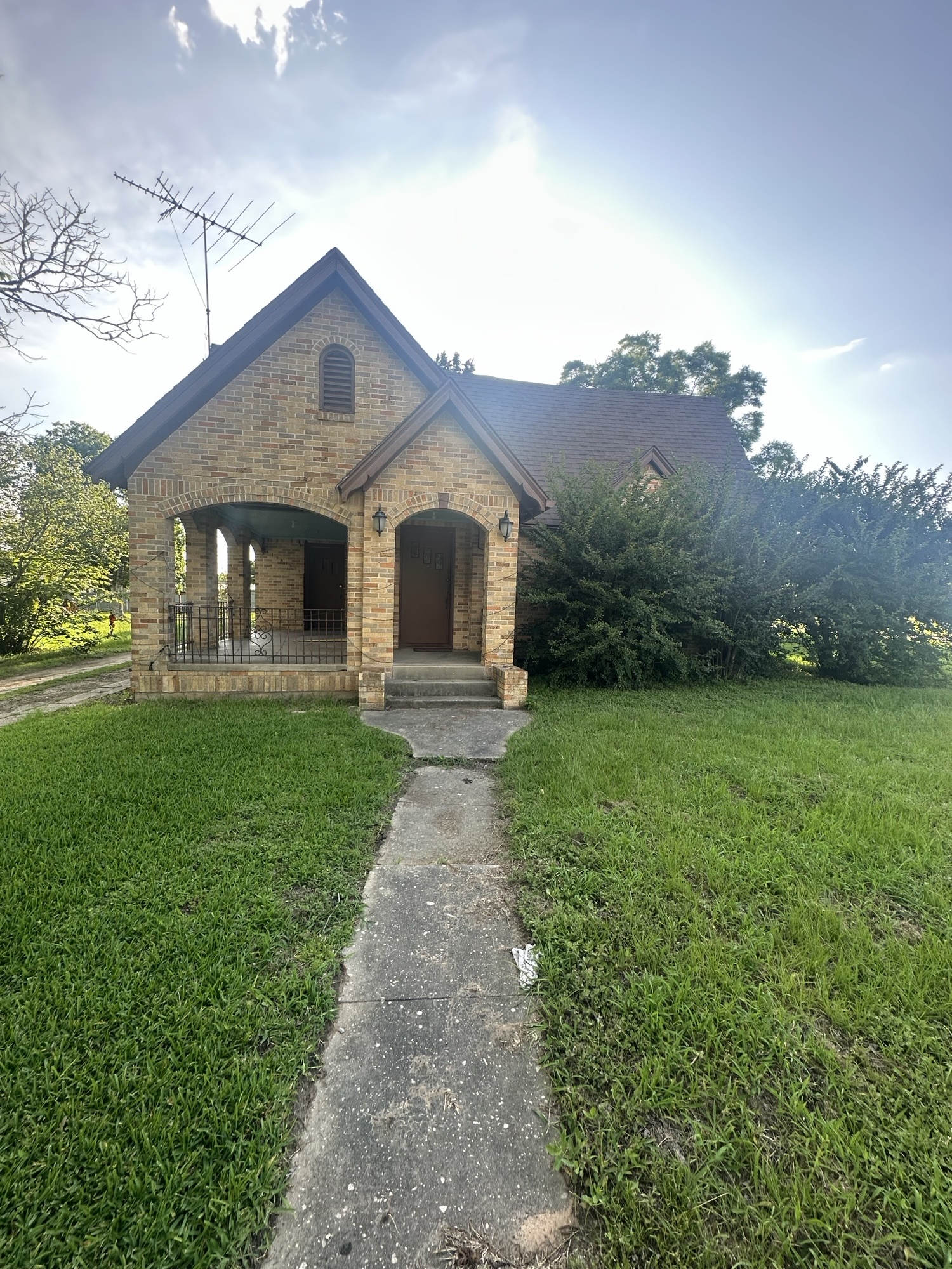 1305 9th Street – photo 1