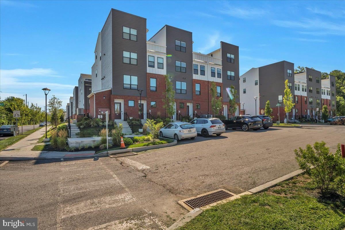 904 RIVERPLACE Drive – photo 3