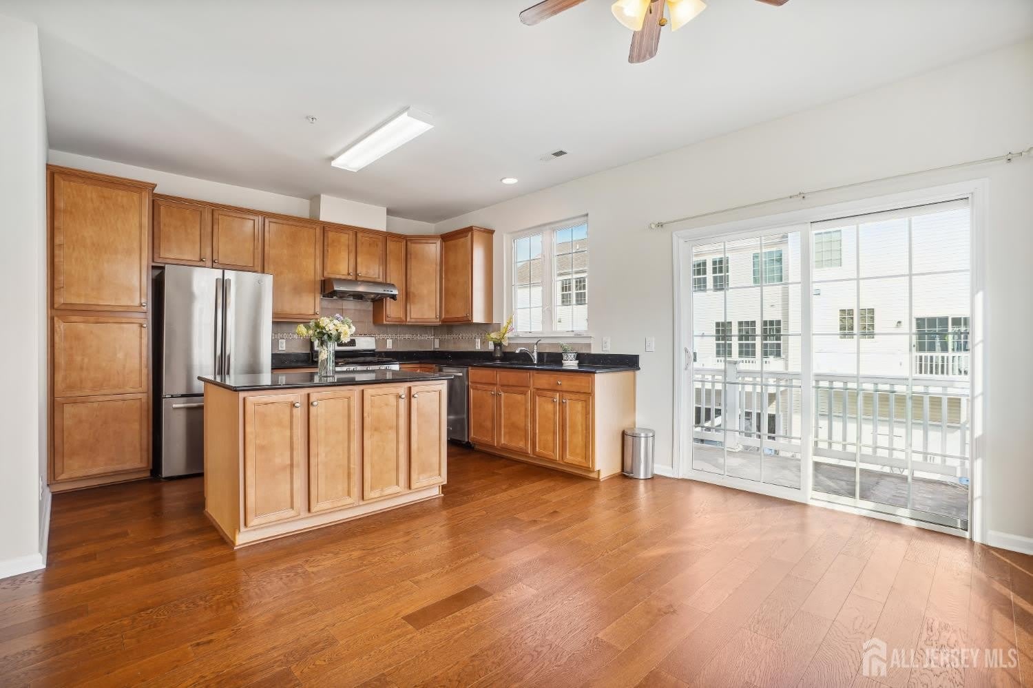 1501 Gabriel Lane – photo 5