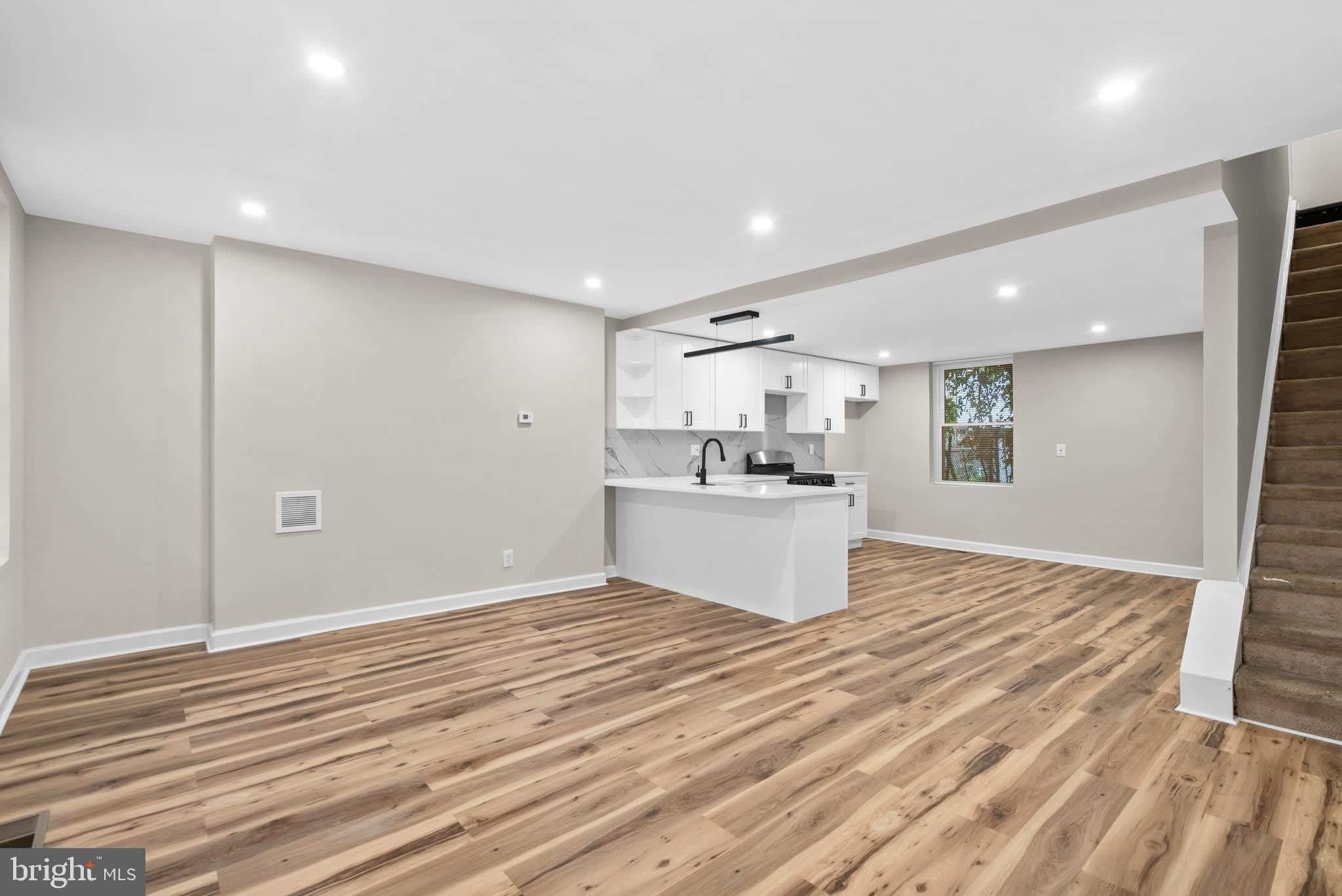 1908 N Croskey Street – photo 5